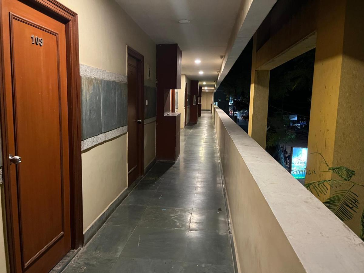 Asr Guesthouse ตีรูปาติ ภายนอก รูปภาพ