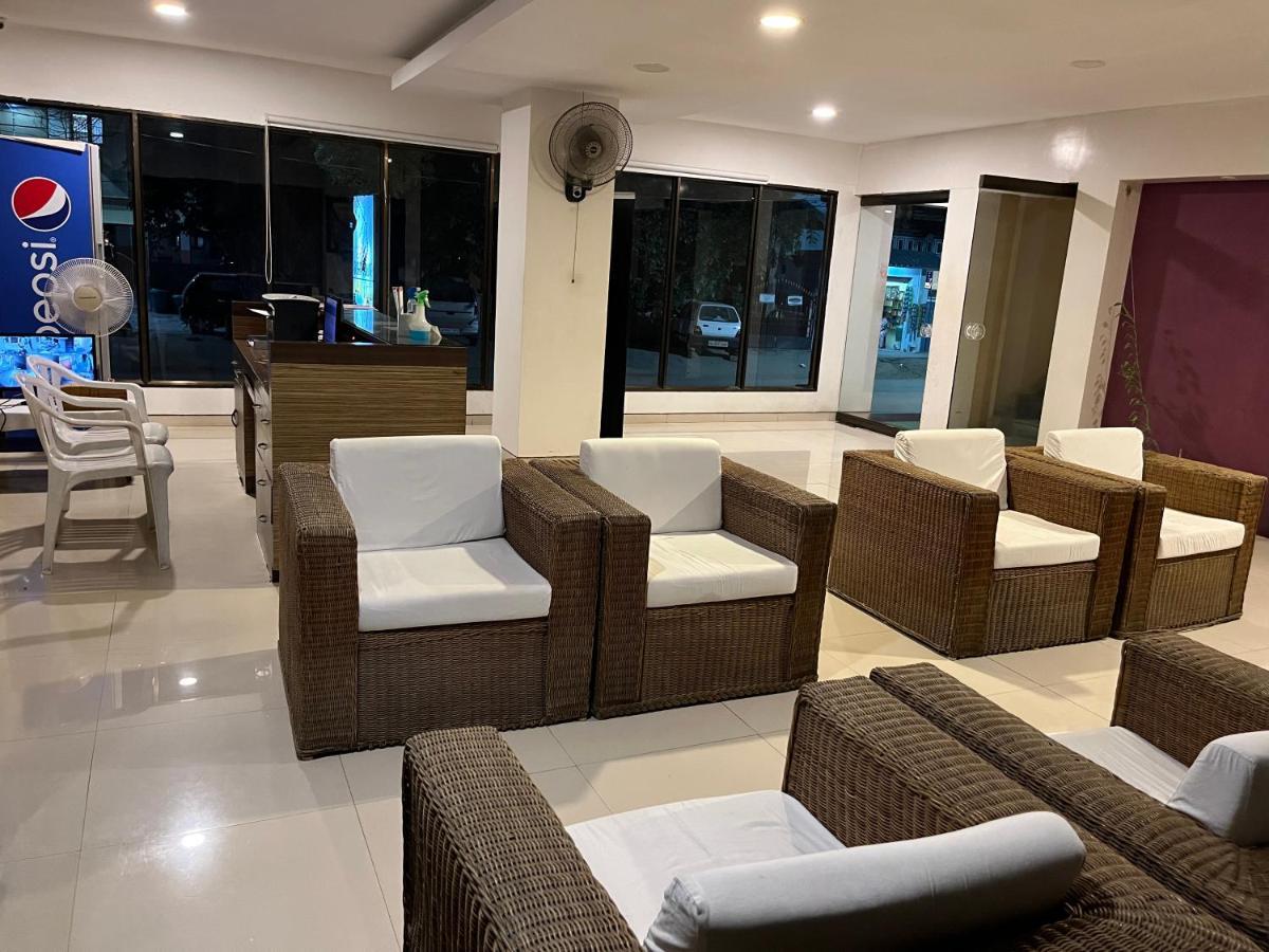 Asr Guesthouse ตีรูปาติ ภายนอก รูปภาพ